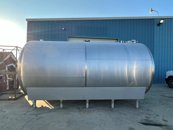 6,000 gallon stainless steel tank sanitary